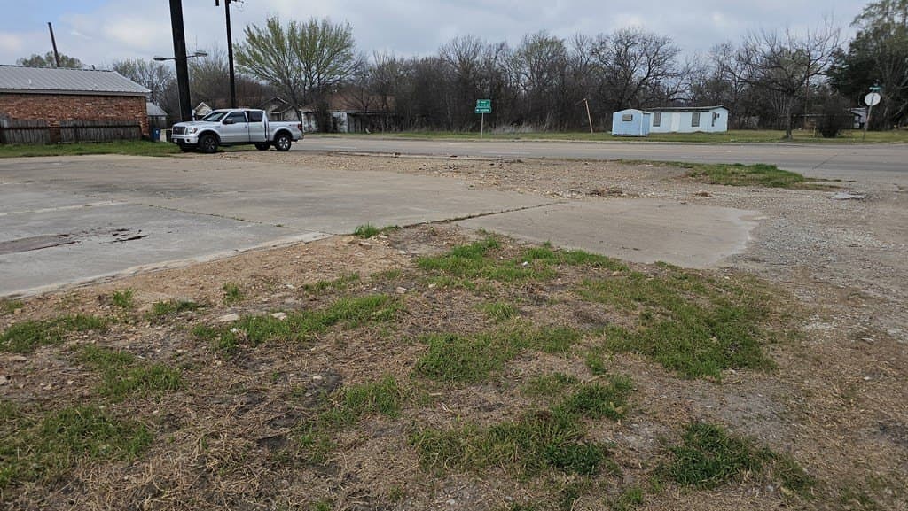 0.24 acres in Navarro County - photo 6