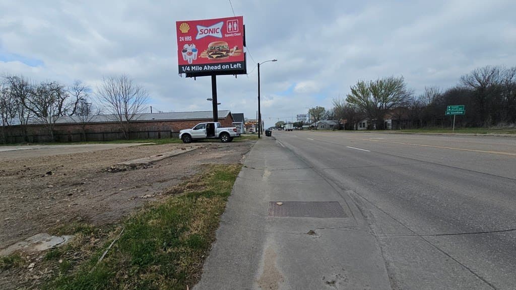 0.24 acres in Navarro County - photo 17