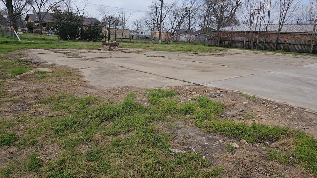 0.24 acres in Navarro County - photo 5