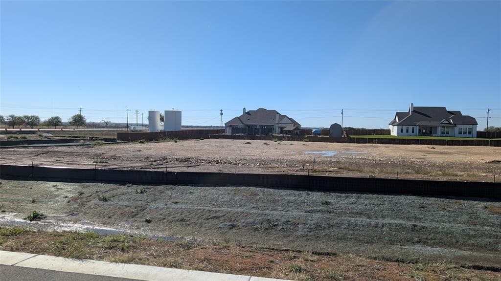 1.09 acres in McLennan County - photo 2