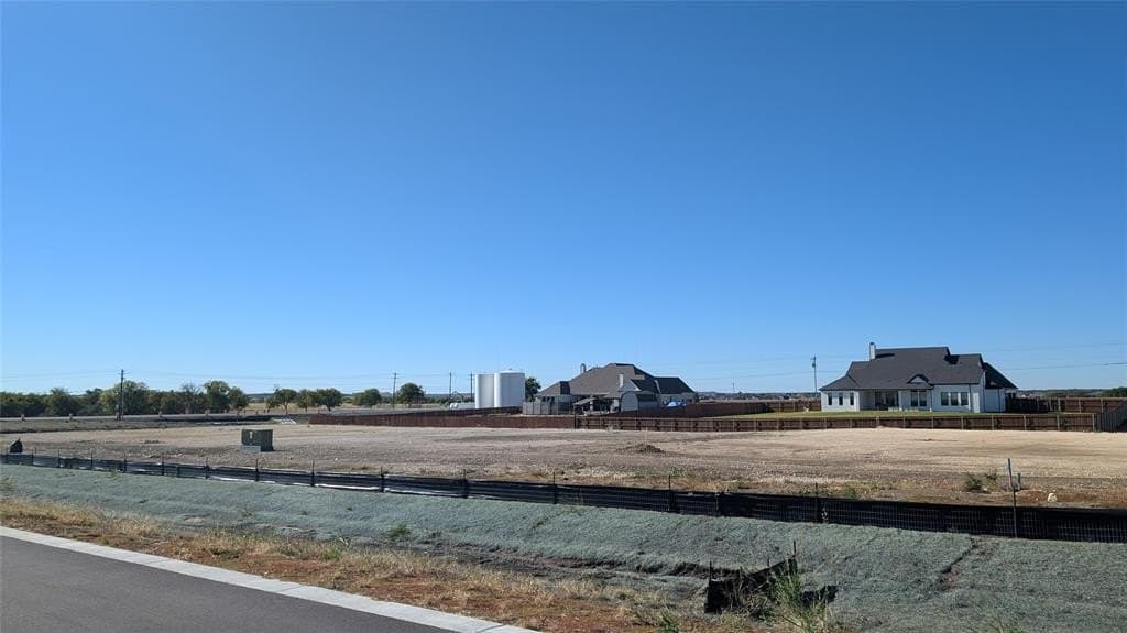 1.09 acres in McLennan County - photo 3