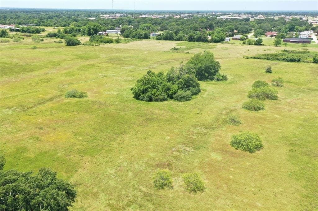 1.09 acres in Henderson County - photo 15