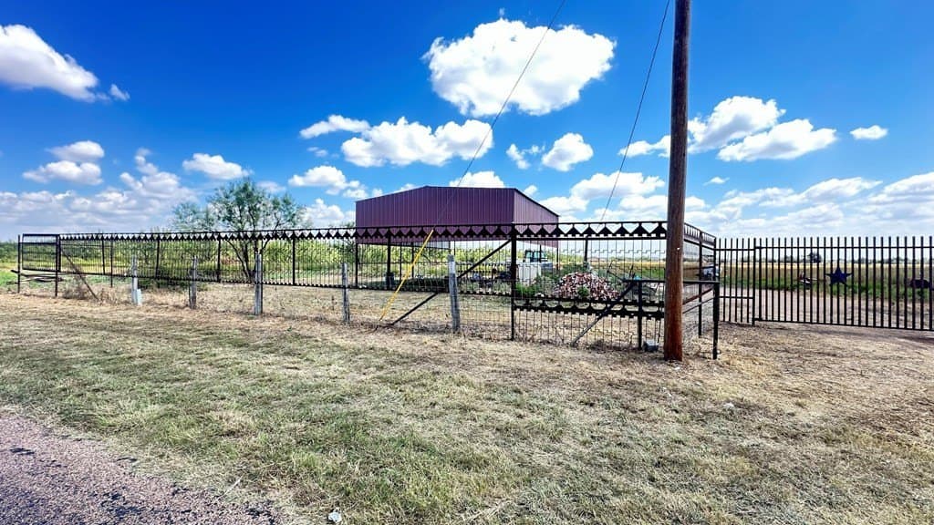 11.9 acres in Tom Green County - photo 4