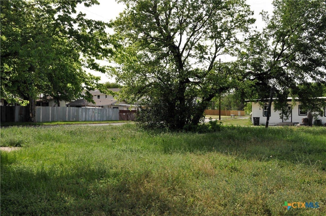 0.84 acres in Bell County - photo 13