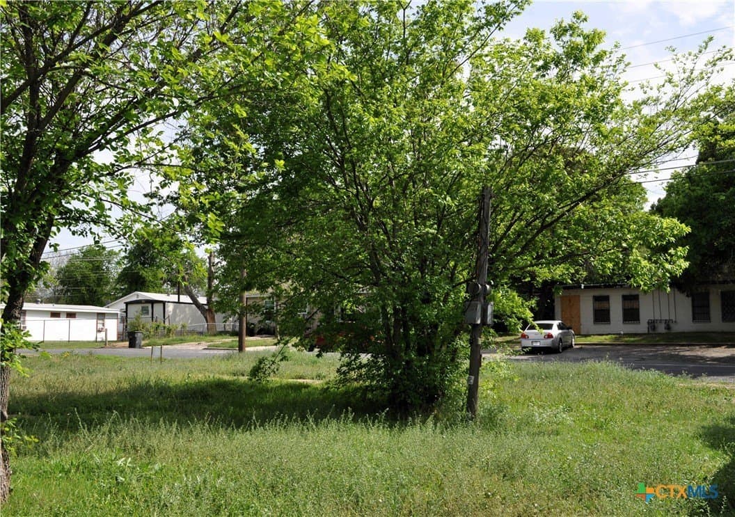 0.84 acres in Bell County - photo 12