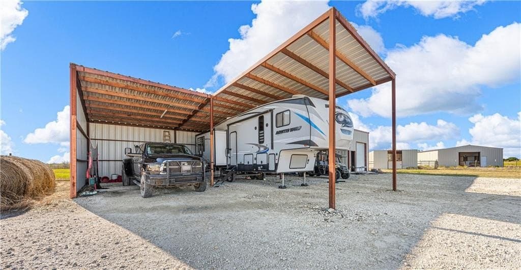 72.53 acres in Bosque County - photo 50