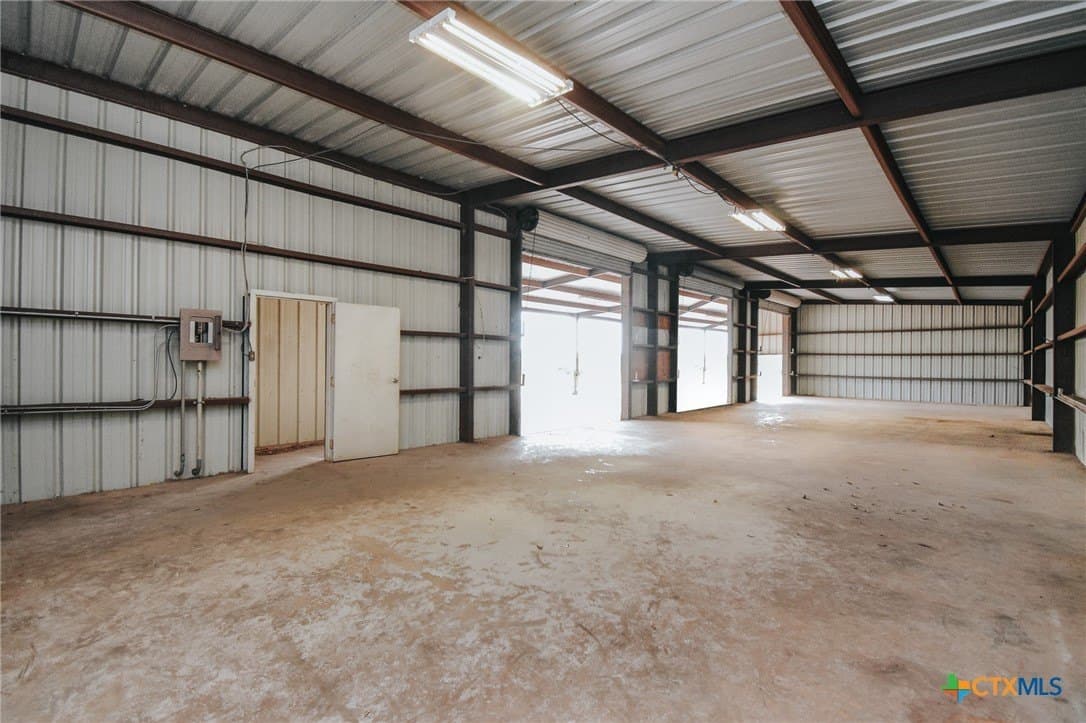 16.18 acres in Victoria County - photo 47
