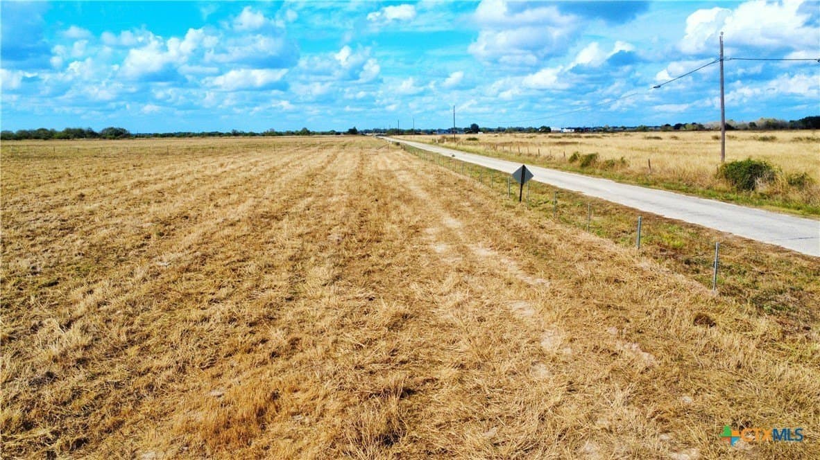 10.01 acres in Victoria County - photo 6