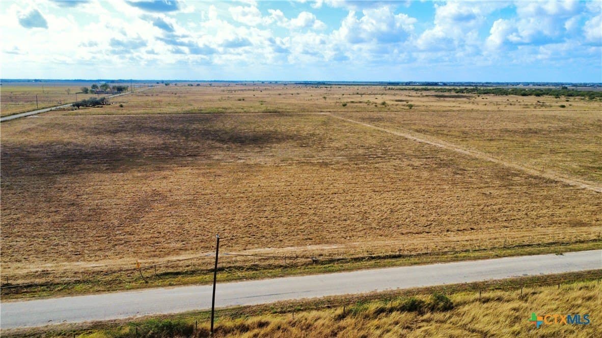 10.01 acres in Victoria County - photo 9