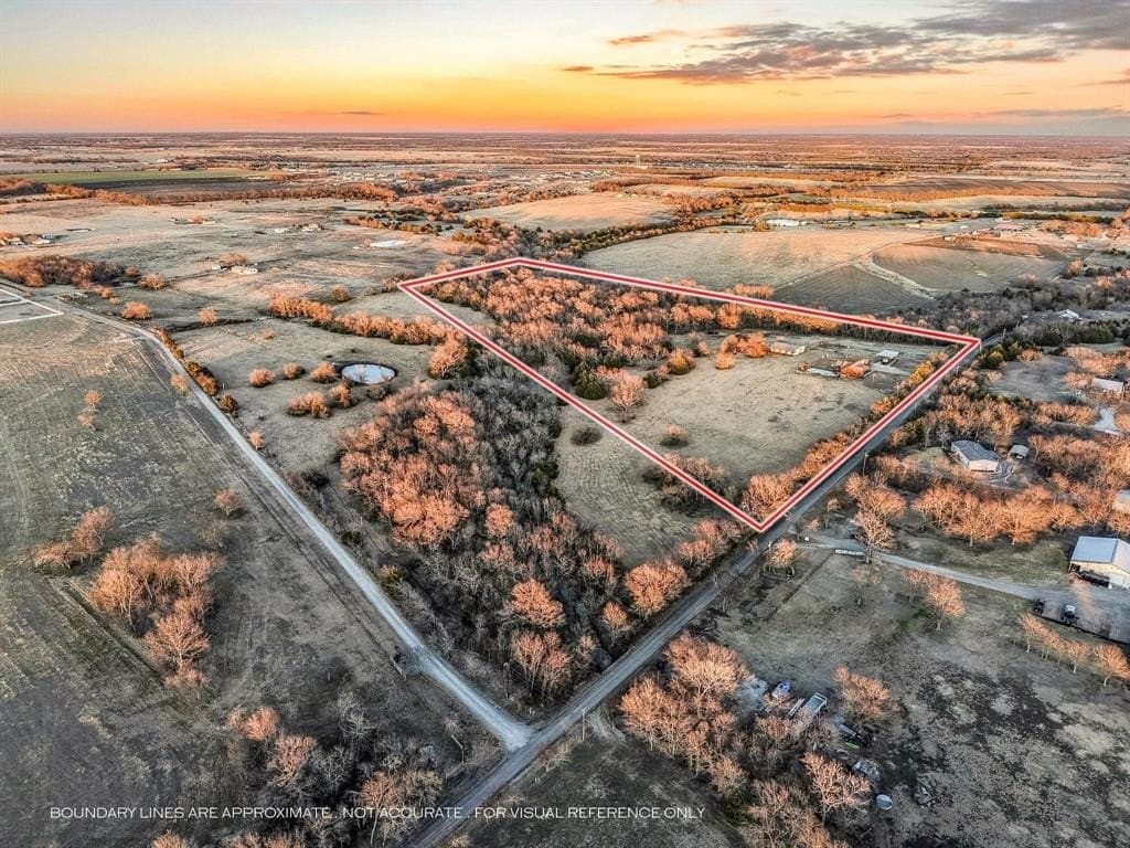 18.3 acres in Hunt County - photo 4