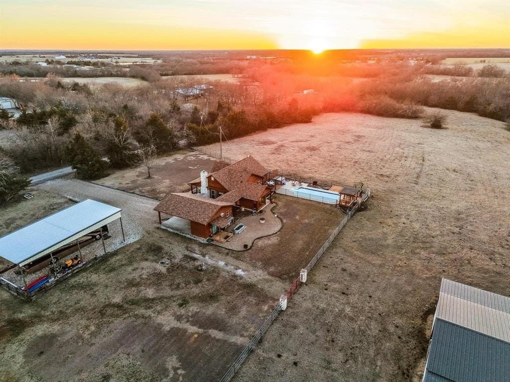18.3 acres in Hunt County - photo 36