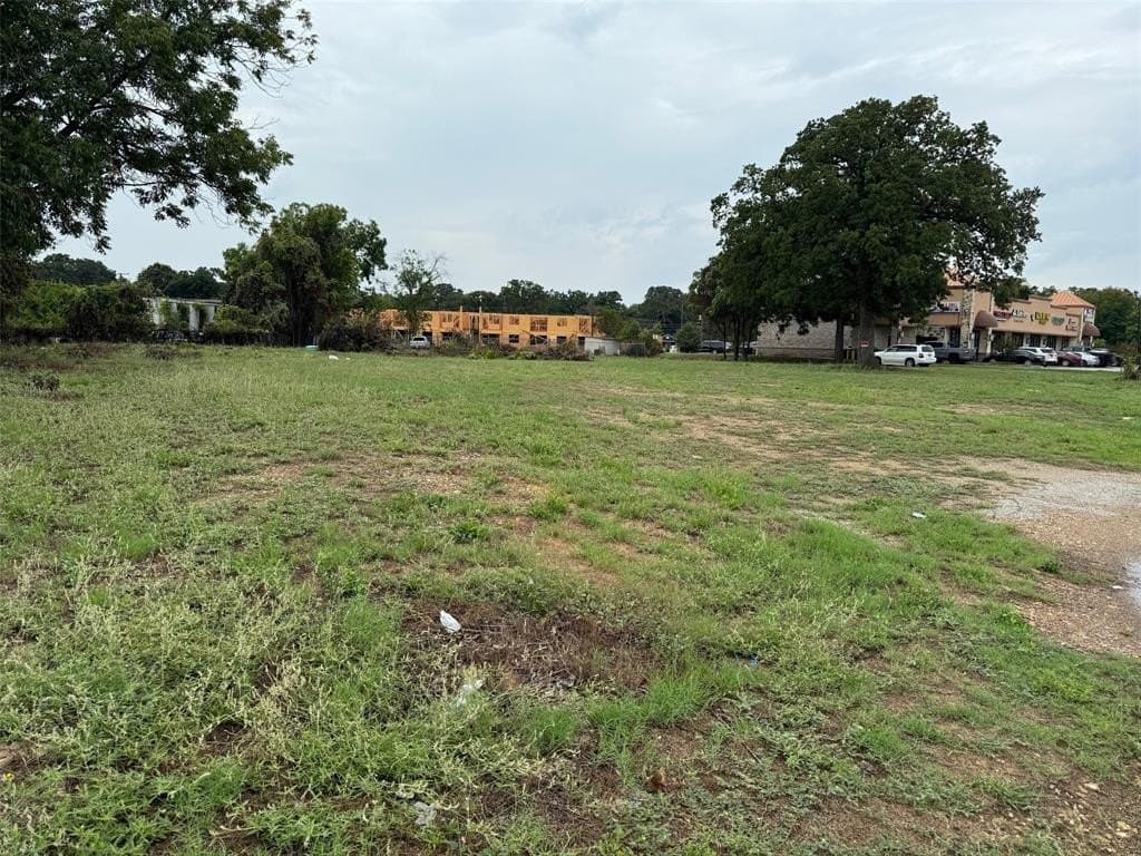 0.79 acres in Tarrant County - photo 3
