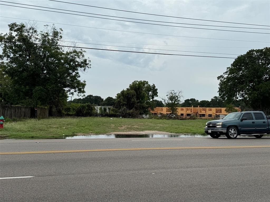 0.79 acres in Tarrant County - photo 7