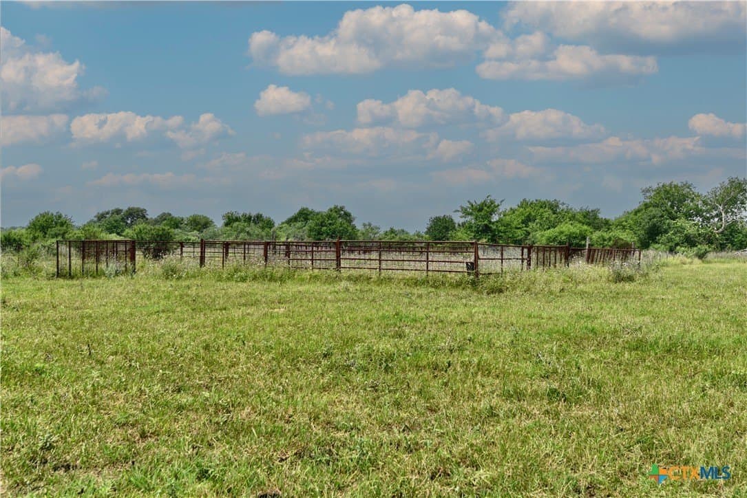 107.18 acres in Fayette County - photo 6