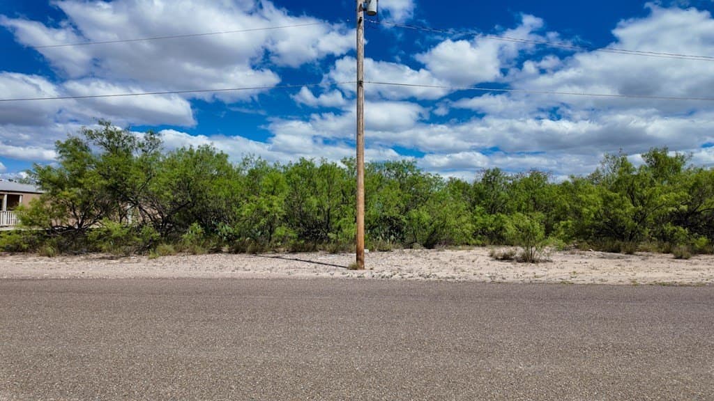 0.47 acres in Maverick County - photo 8