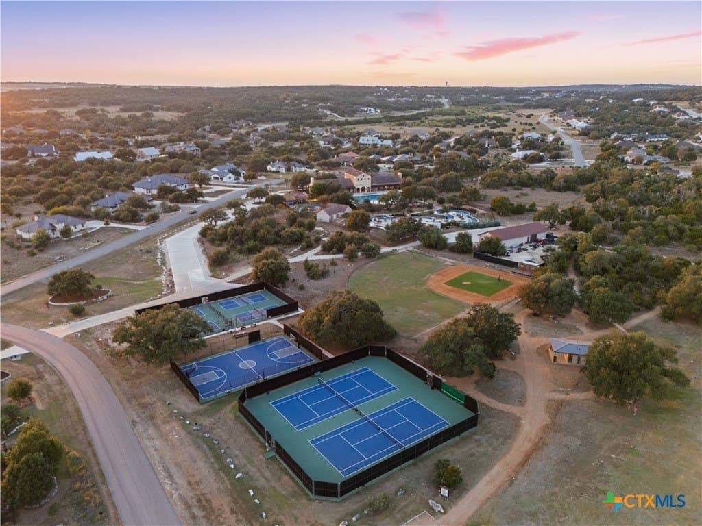 1.67 acres in Comal County - photo 4