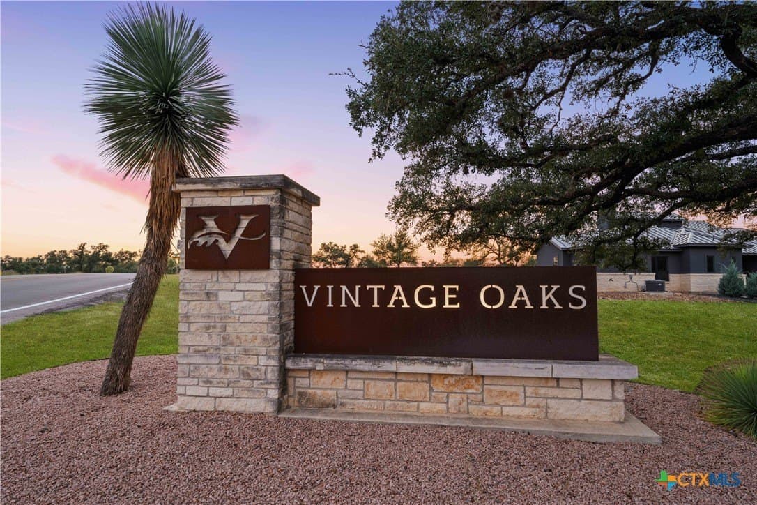 1.67 acres in Comal County - photo 2