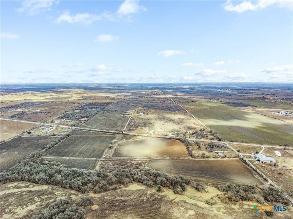 900 acres in Caldwell County - photo 17