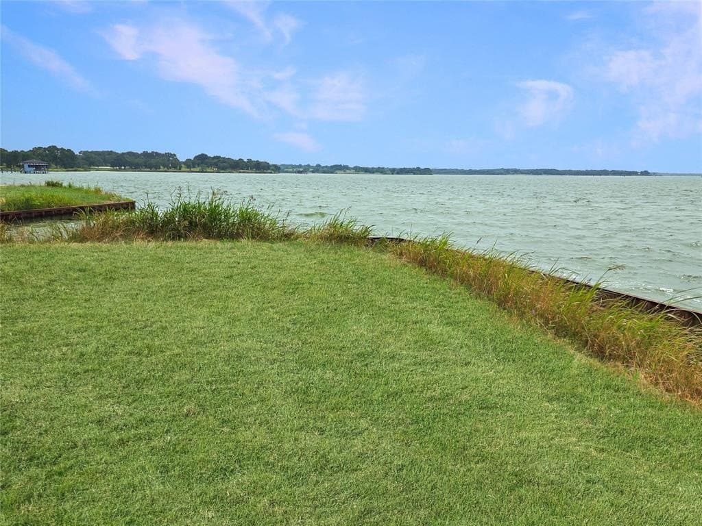 1.01 acres in Navarro County - photo 17