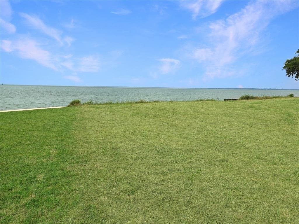 1.01 acres in Navarro County - photo 7