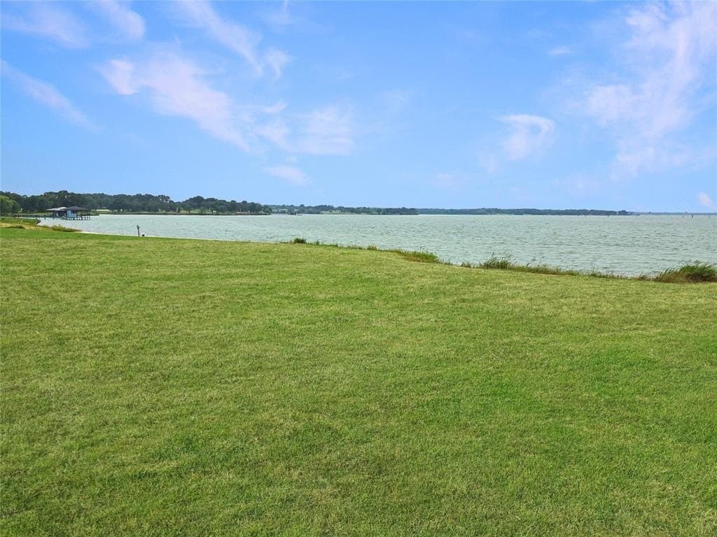 1.01 acres in Navarro County - photo 23