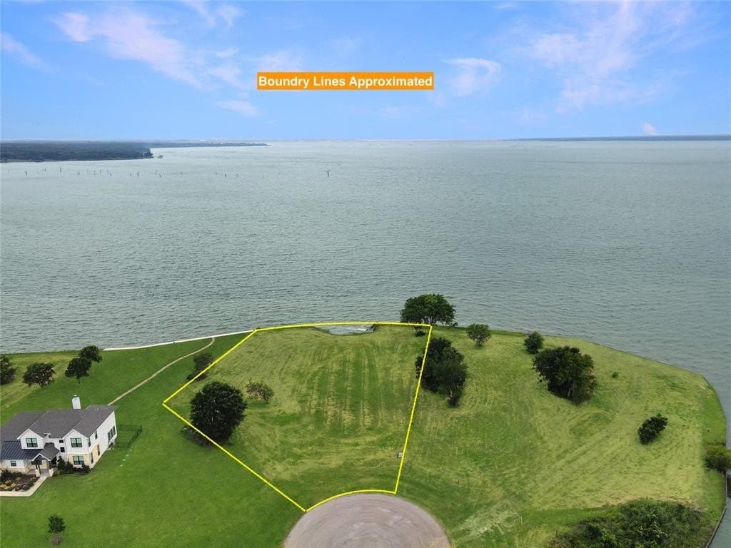 1.01 acres in Navarro County - photo 18