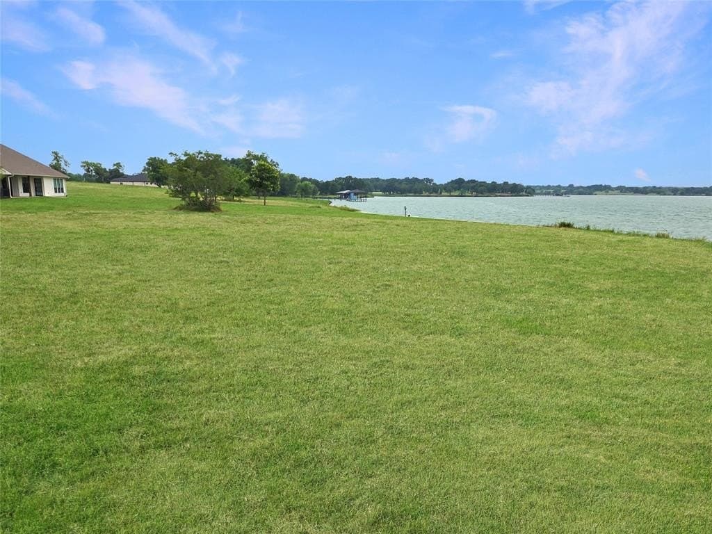1.01 acres in Navarro County - photo 25