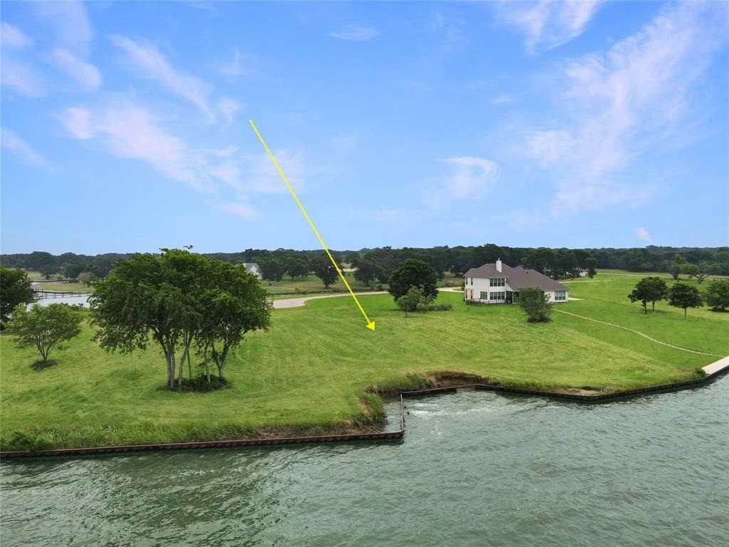1.01 acres in Navarro County - photo 26