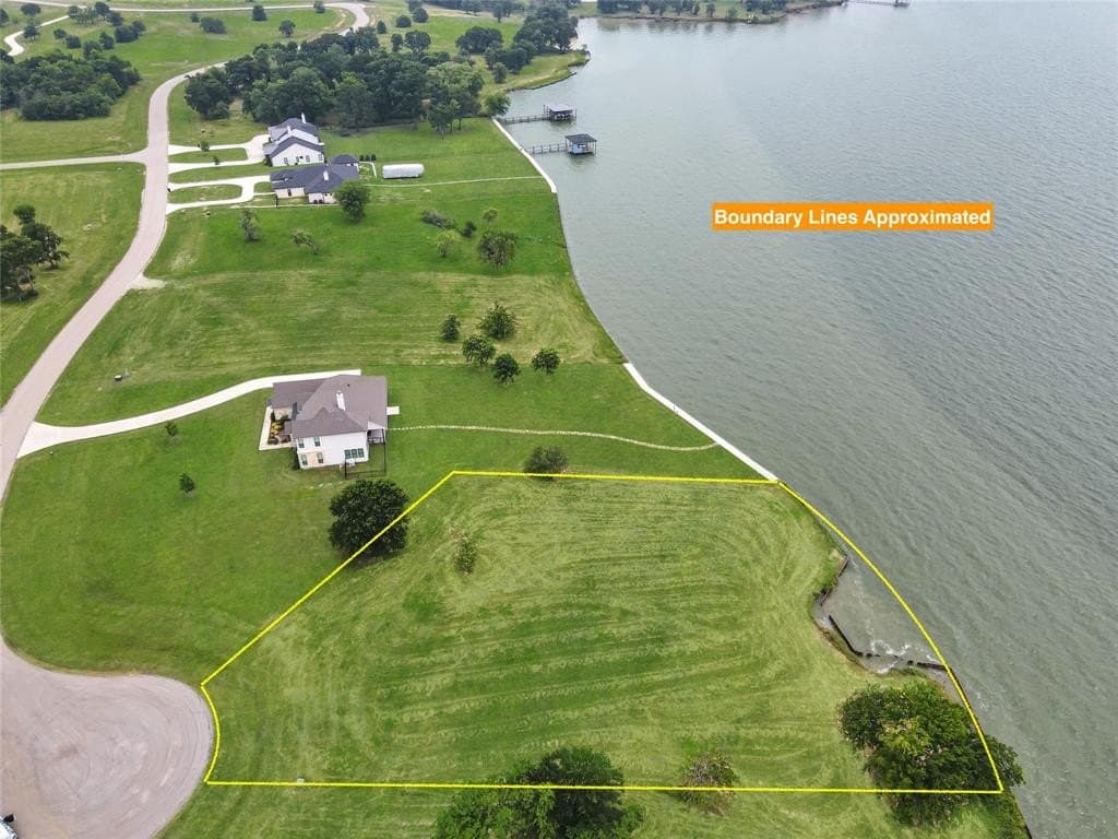 1.01 acres in Navarro County - photo 30