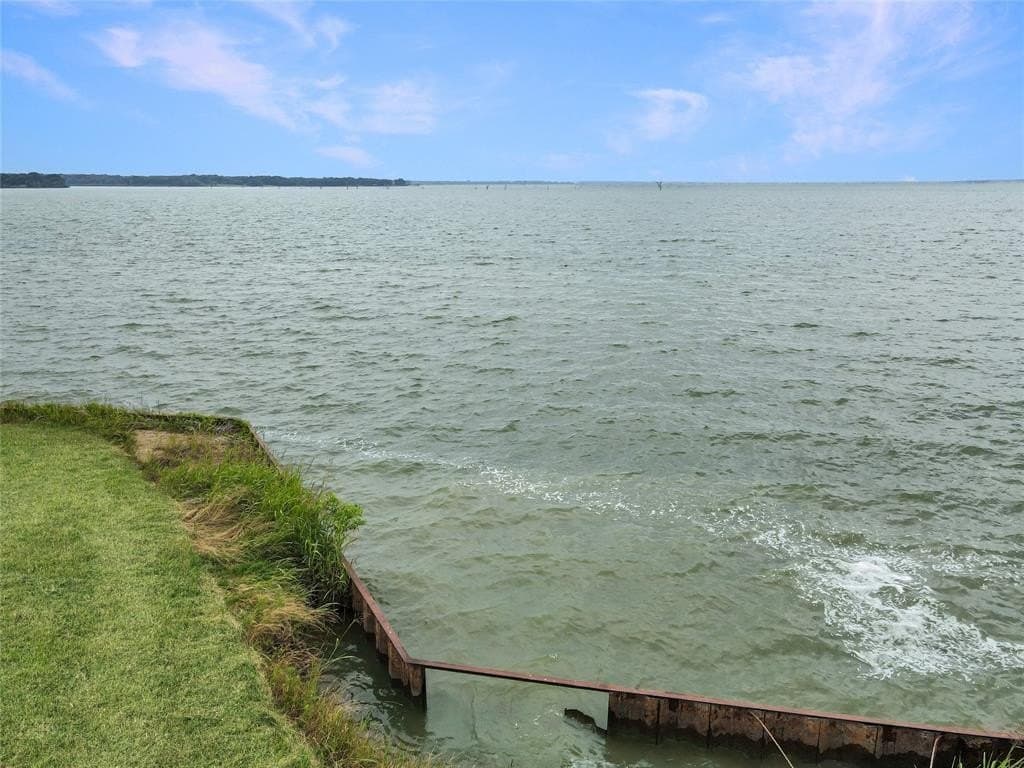 1.01 acres in Navarro County - photo 20