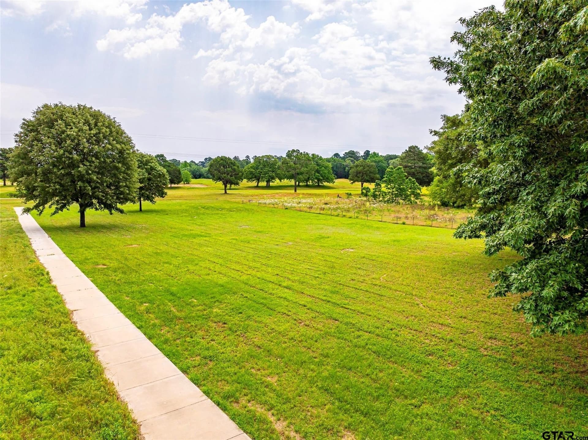 1 acres in Smith County - photo 4