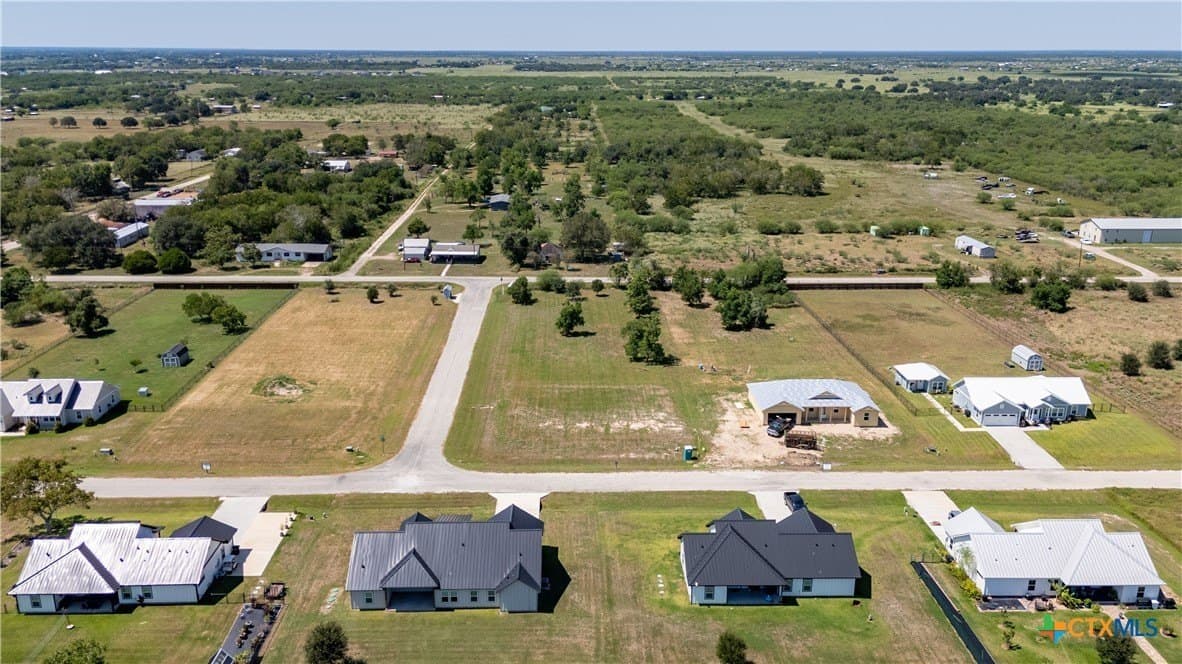 1 acres in Victoria County - photo 4