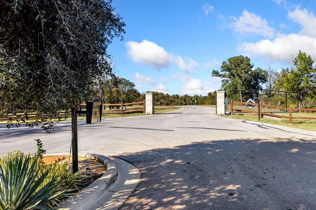 1.01 acres in Navarro County - photo 5