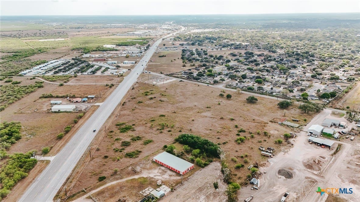 18.73 acres in Victoria County - photo 7