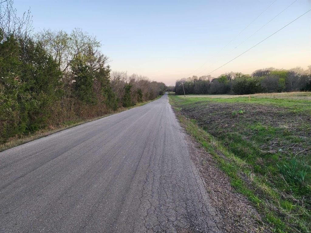 1.85 acres in Hunt County - photo 16