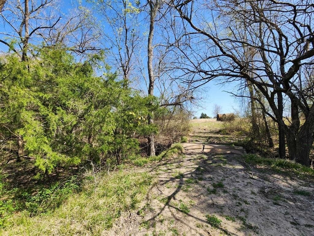 1.85 acres in Hunt County - photo 31