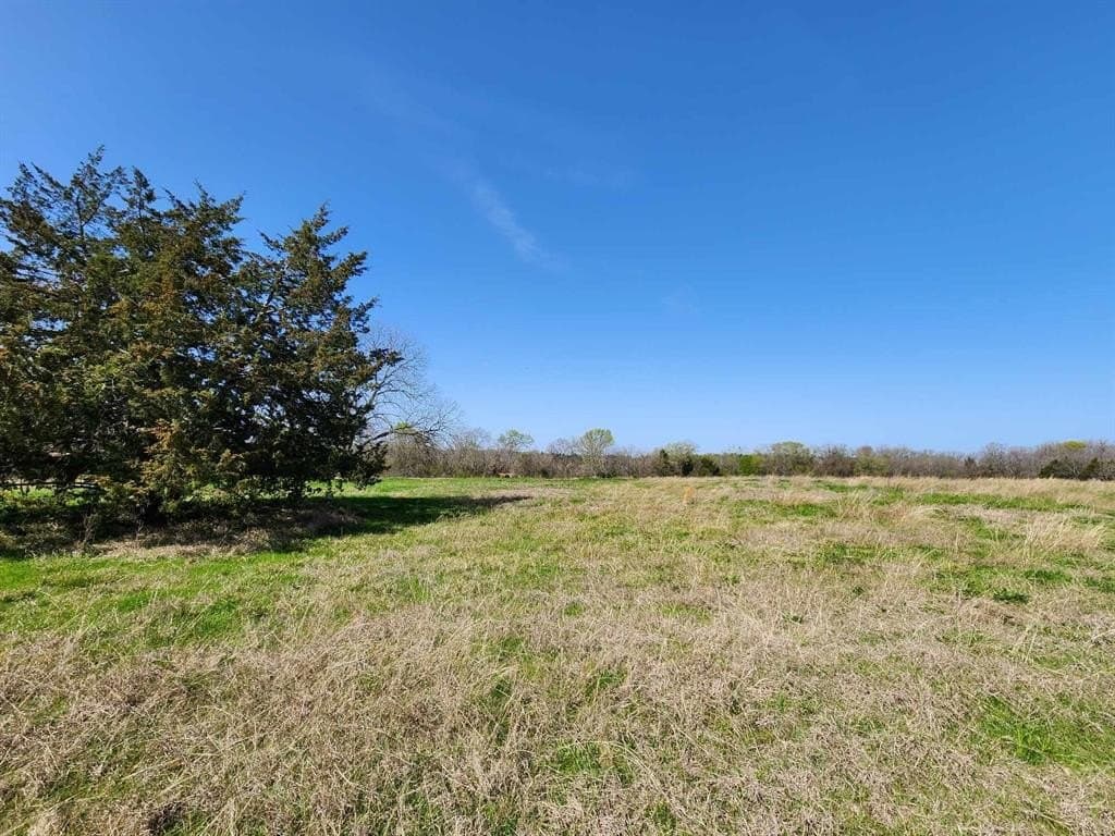 1.85 acres in Hunt County - photo 17