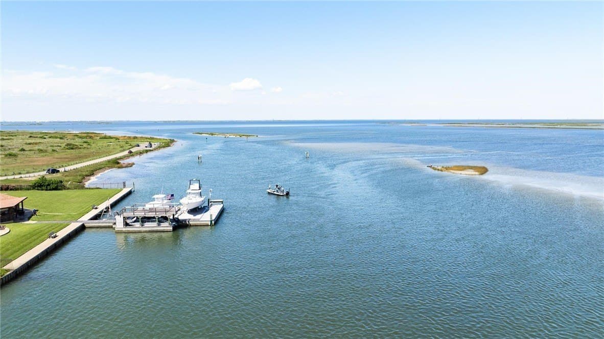 0.51 acres in Nueces County - photo 8