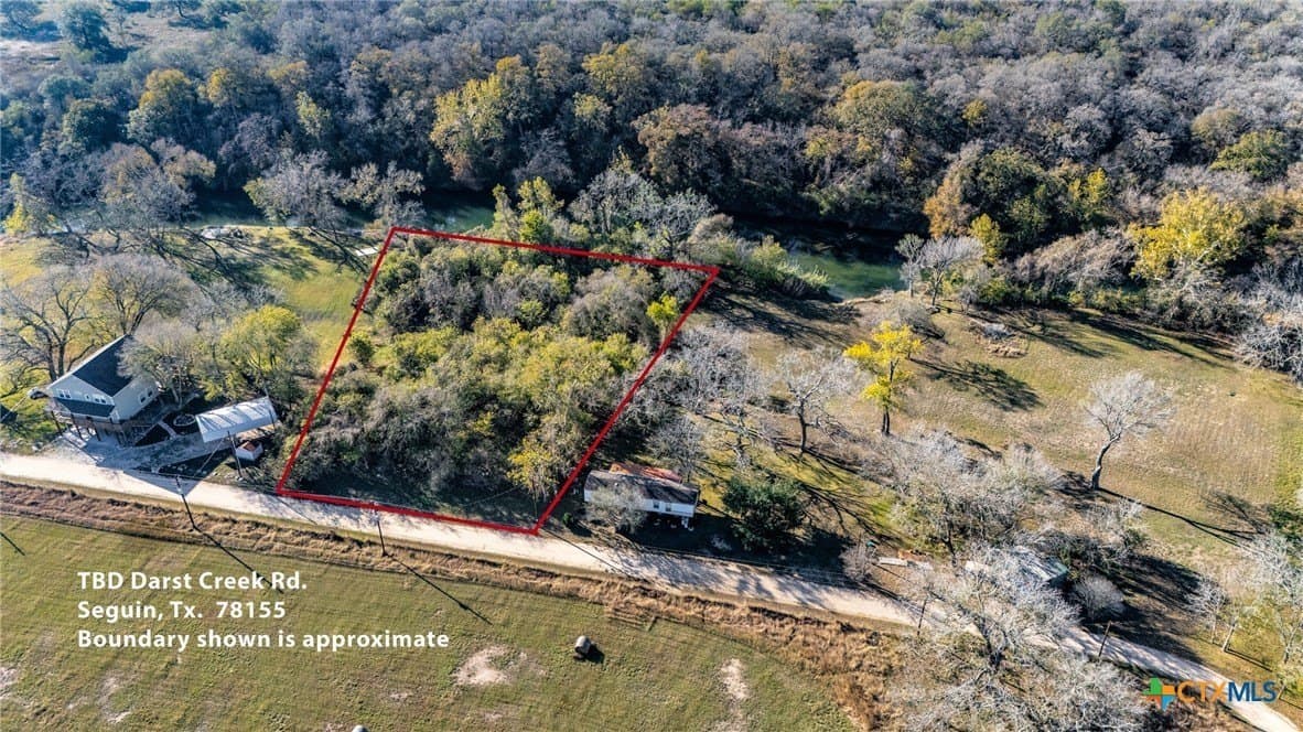 1.39 acres in Guadalupe County - photo 4