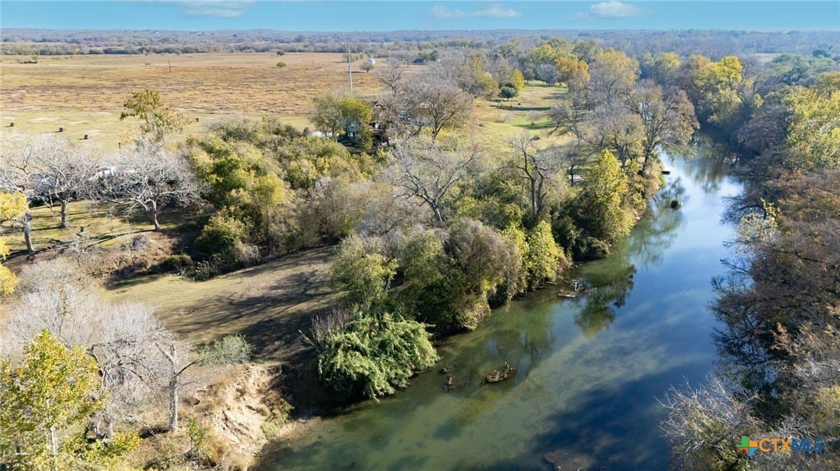 1.39 acres in Guadalupe County - photo 2