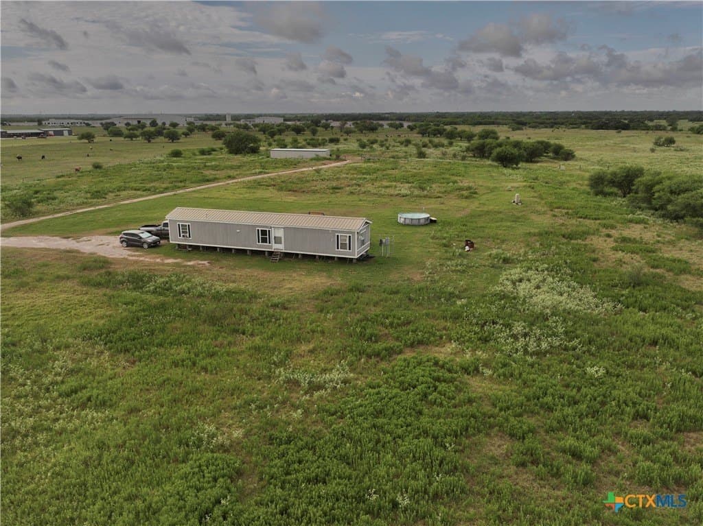 10 acres in Victoria County - photo 10