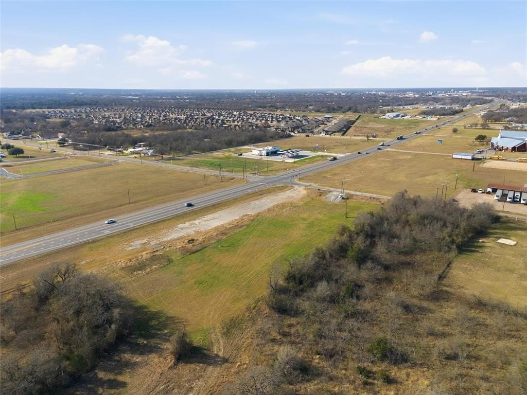 2.5 acres in McLennan County - photo 9