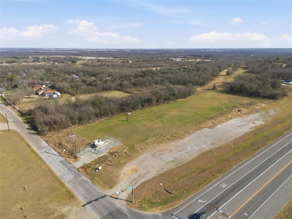 2.5 acres in McLennan County - photo 5