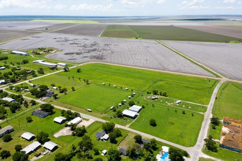 0.7 acres in Refugio County - photo 33