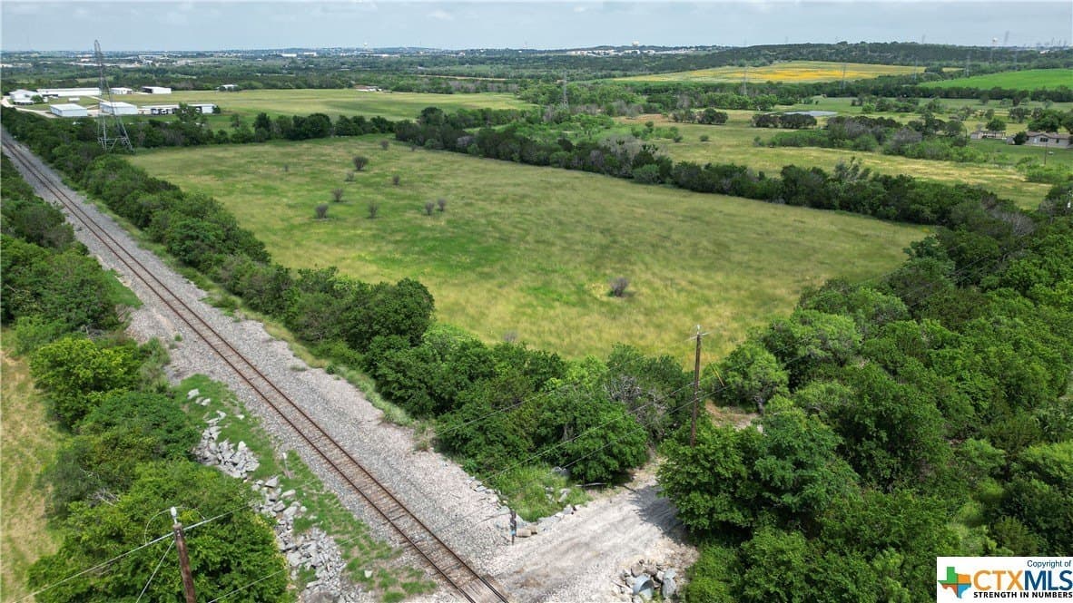 22.02 acres in Comal County - photo 9