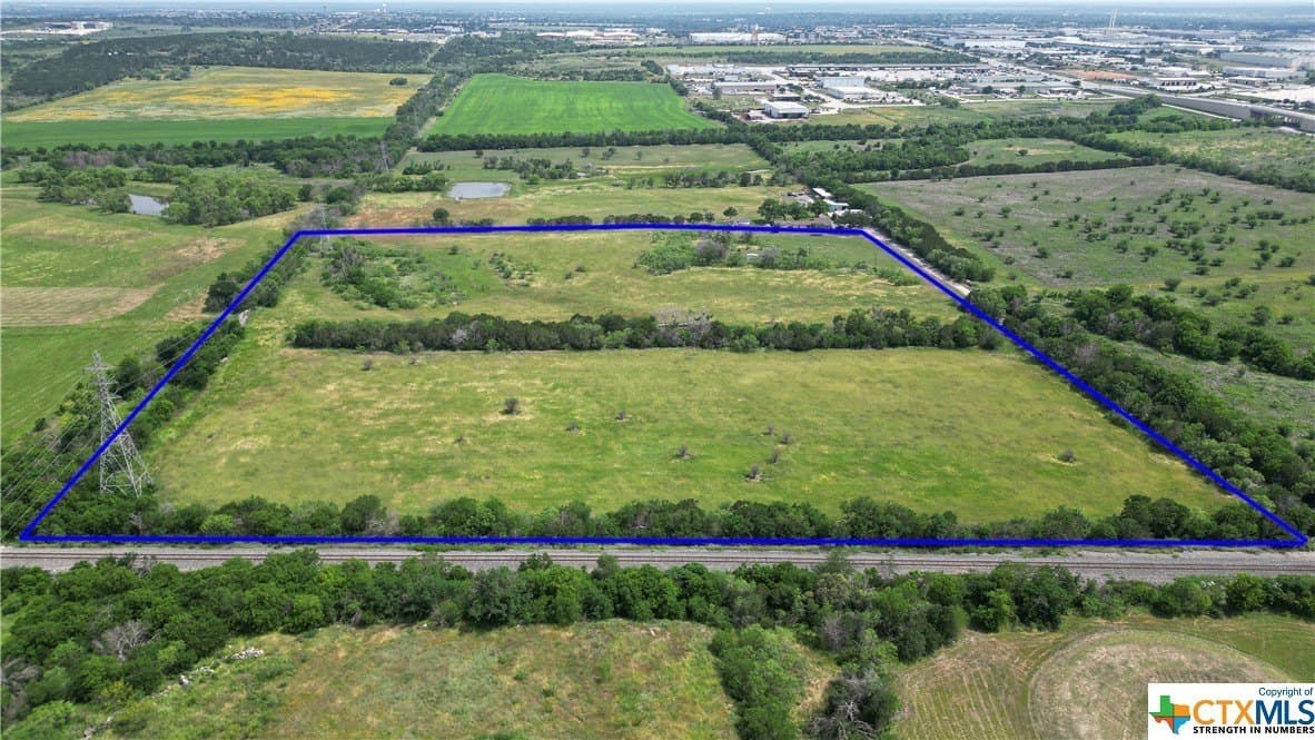 22.02 acres in Comal County - photo 13