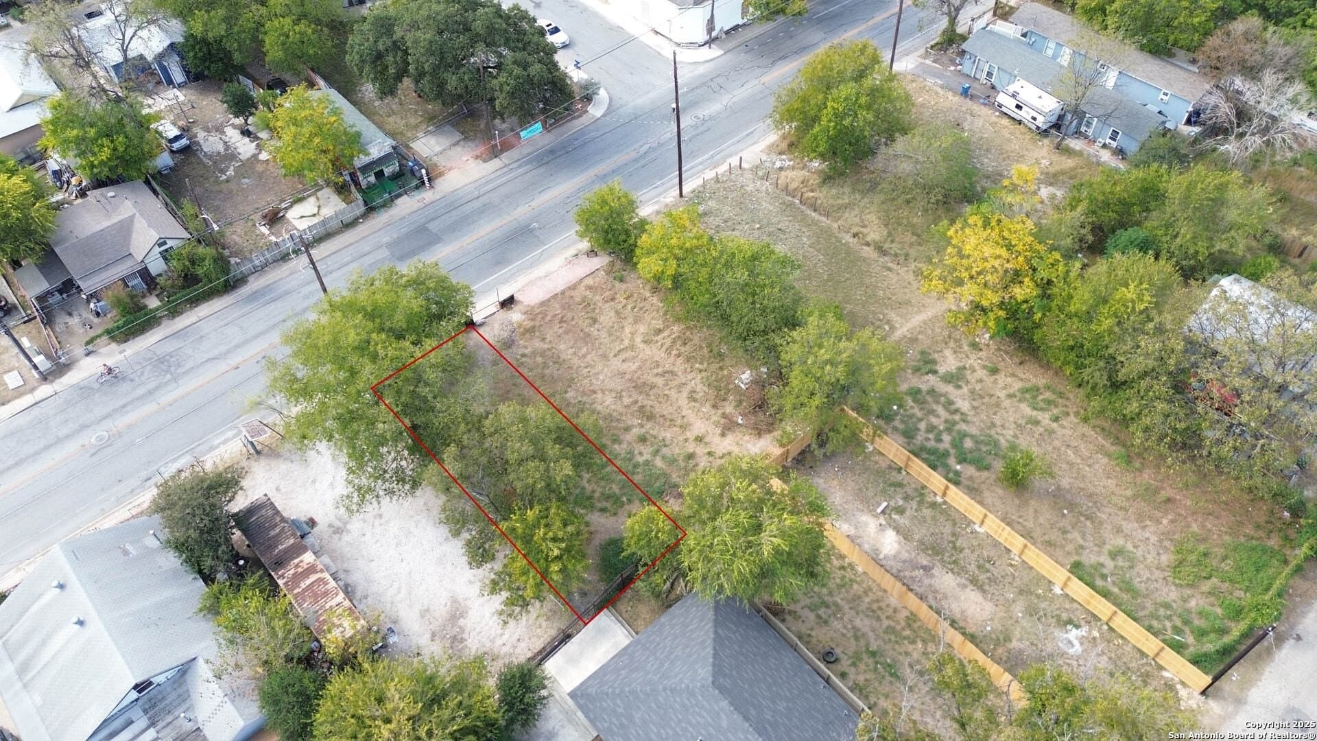 0.05 acres in Bexar County - photo 3