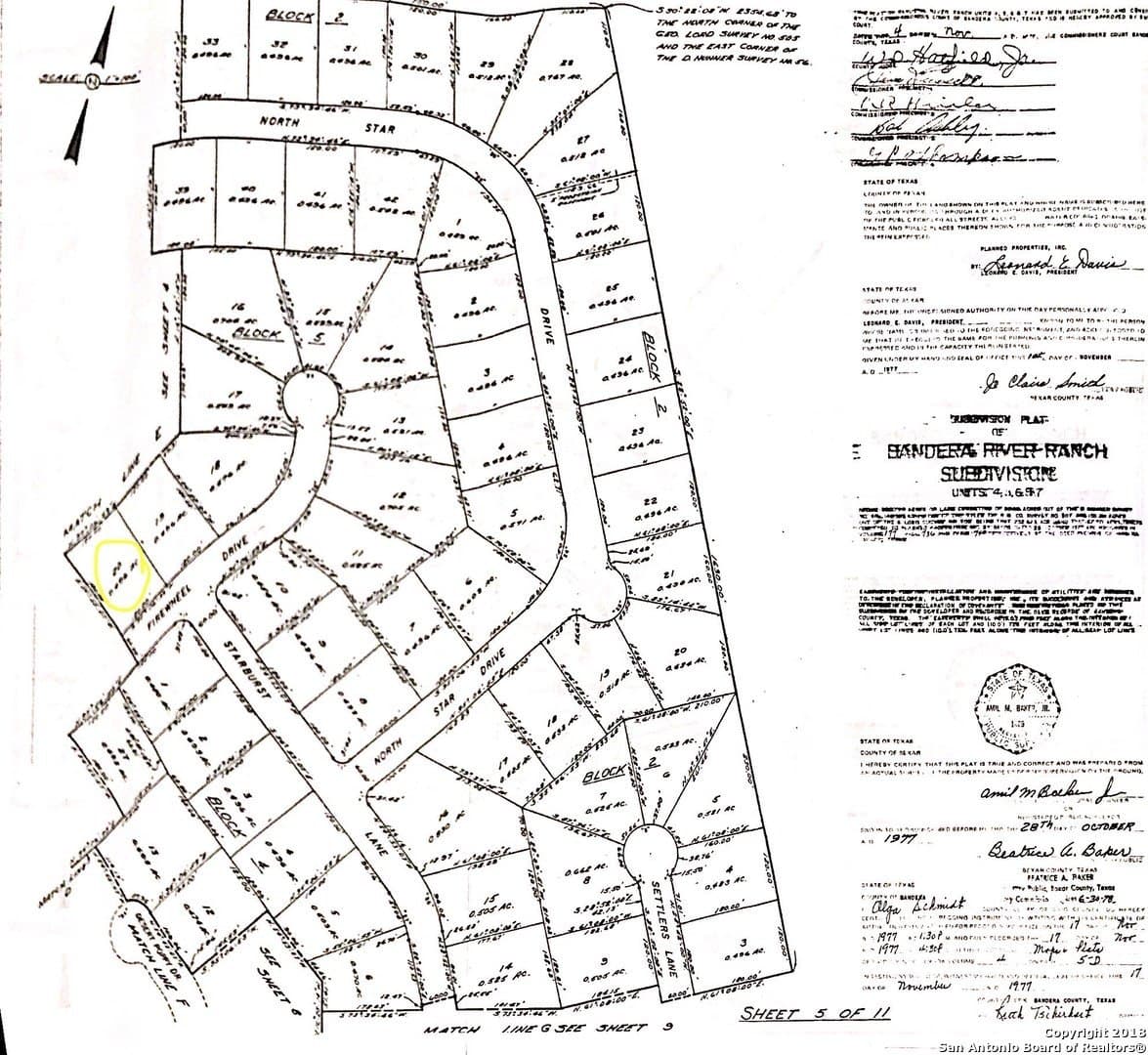 0.5 acres in Bandera County - photo 4