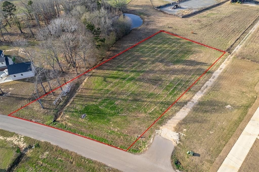 1.25 acres in Smith County - photo 4