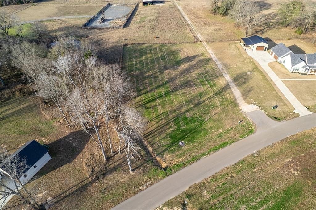 1.25 acres in Smith County - photo 3